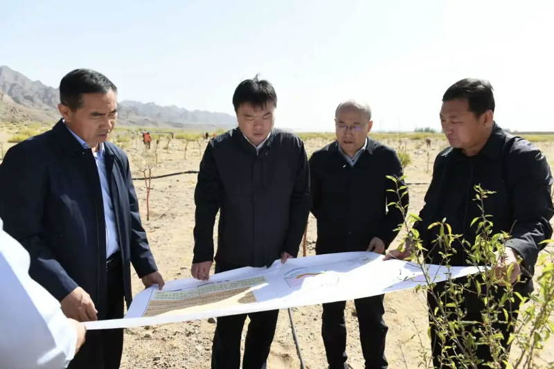 张鸿福到乌拉特后旗、杭锦后旗调研