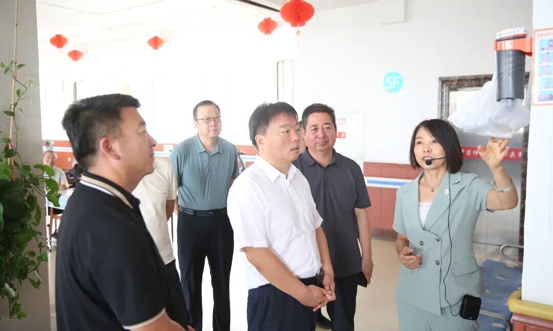 张鸿福在杭锦后旗调研养老服务突出问题整治、农业救灾减灾等工作相关图片